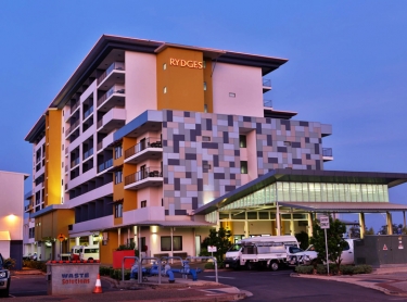 Rydges Palmerston NT - entertainment areas - bar and pool, room