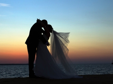The wedding of Rachel and Troy on the Cullen Bay sandbar off Darwin