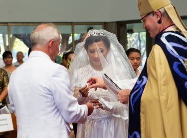 The wedding of Ken and Naomy in Darwin at Christchurch Cathedral